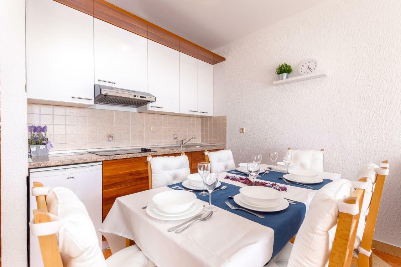 Apartments Villa Maria Crikvenica Bagian luar foto