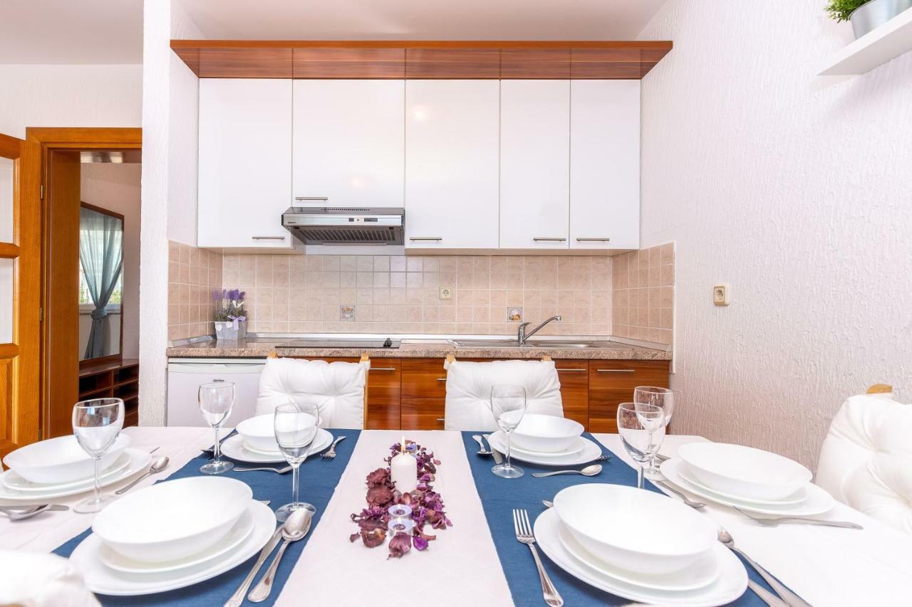Apartments Villa Maria Crikvenica Bagian luar foto