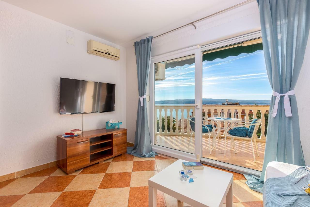 Apartments Villa Maria Crikvenica Bagian luar foto