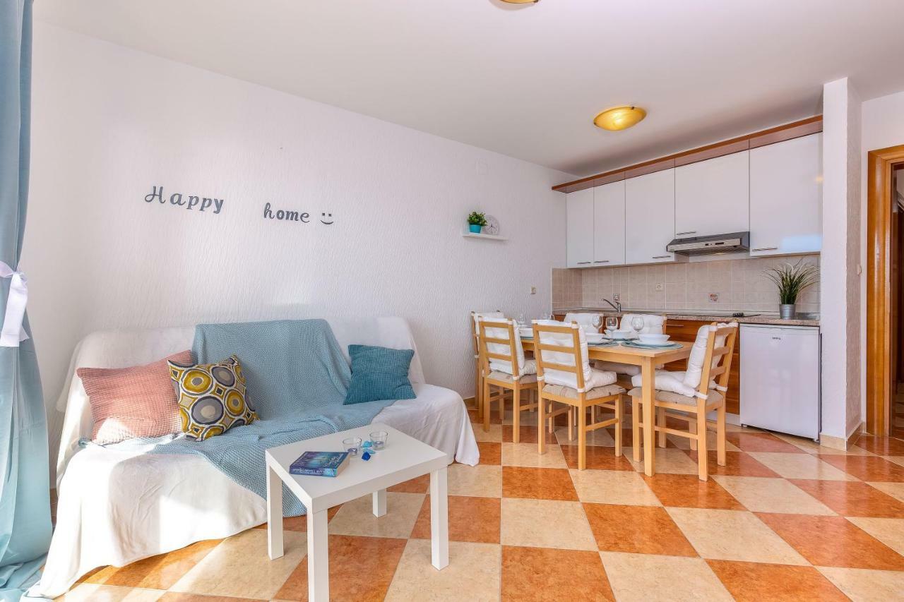 Apartments Villa Maria Crikvenica Bagian luar foto